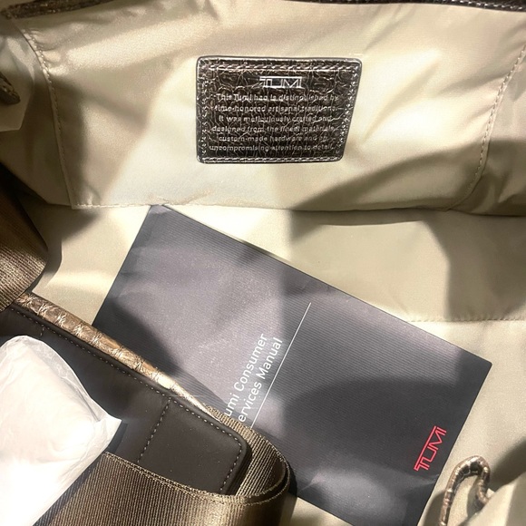 TUMI Carry More Ballistic Nylon and Leather Trim Bag NWT - Picture 10 of 16